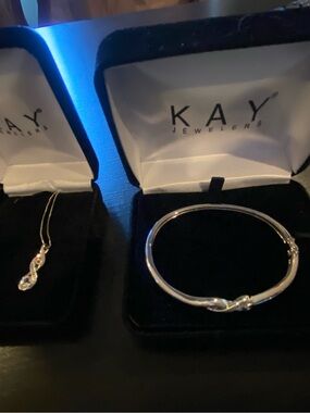 Kay Jewelers Sterling Silver Pendant 16” Chain & Clasp Bracelet Infinity Diamond
